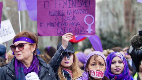 Mujeres burguesas y obreras, feminismo, capitalismo, derechos, subordinaciones, violencias, división del trabajo, ambicione$. - Página 9 5ab10610