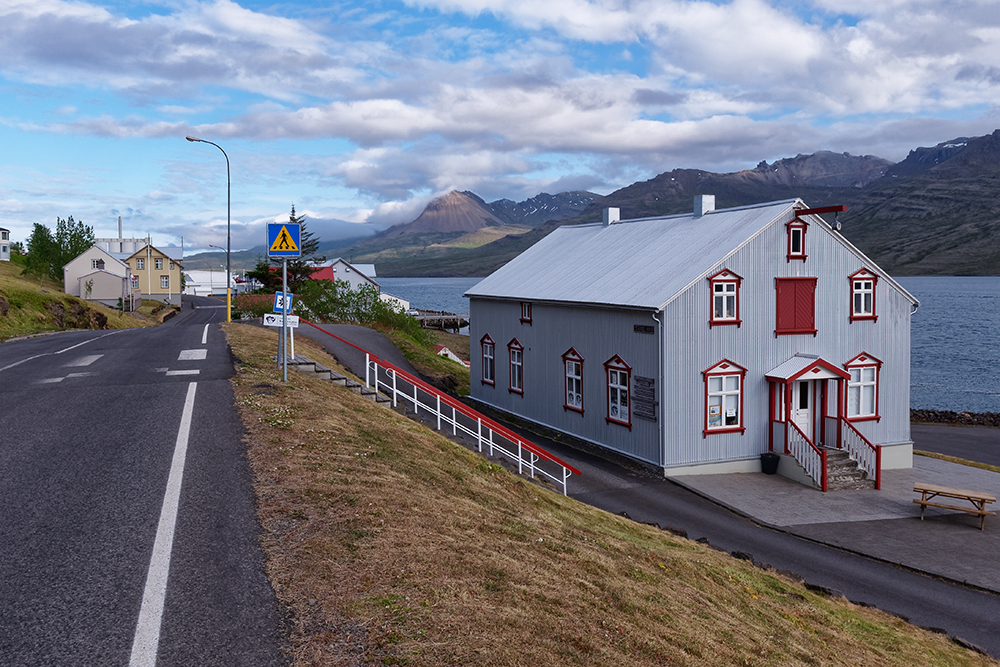 Fáskrúðsfjörður, le village des Français Fzeskr10