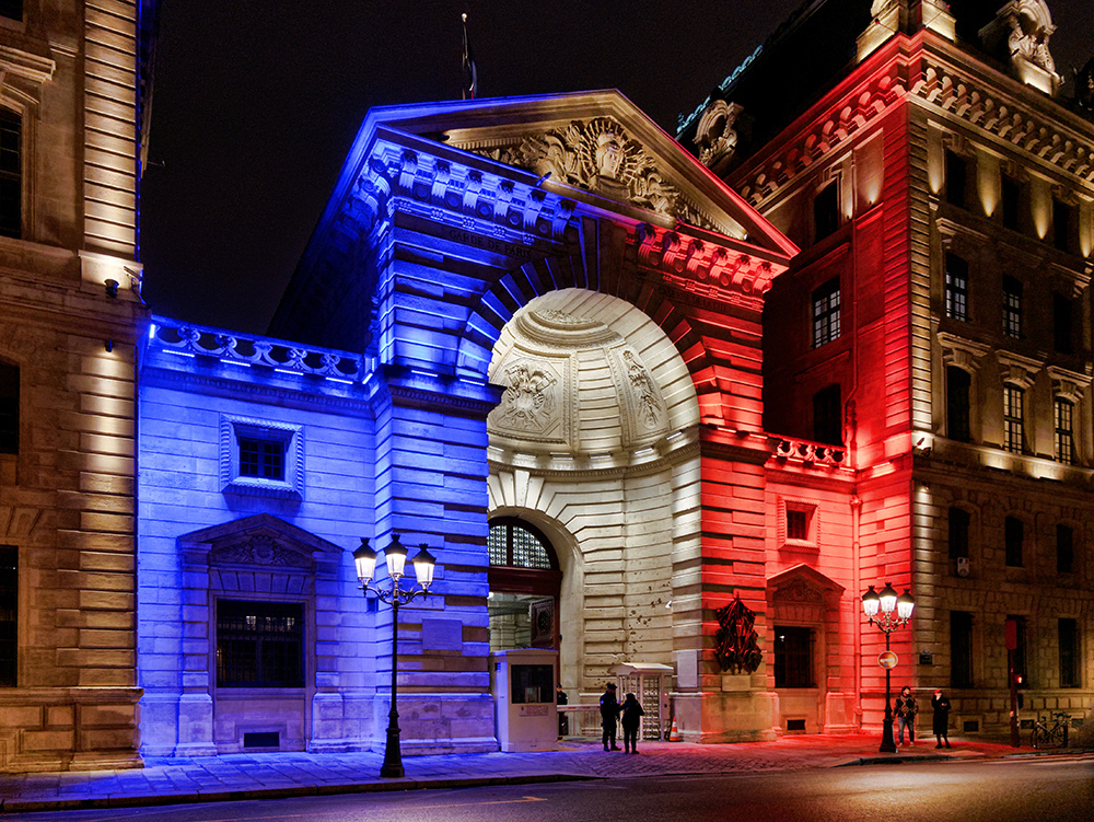 [Photos_de_nuit]  ☞ Préfecture de police P1000113