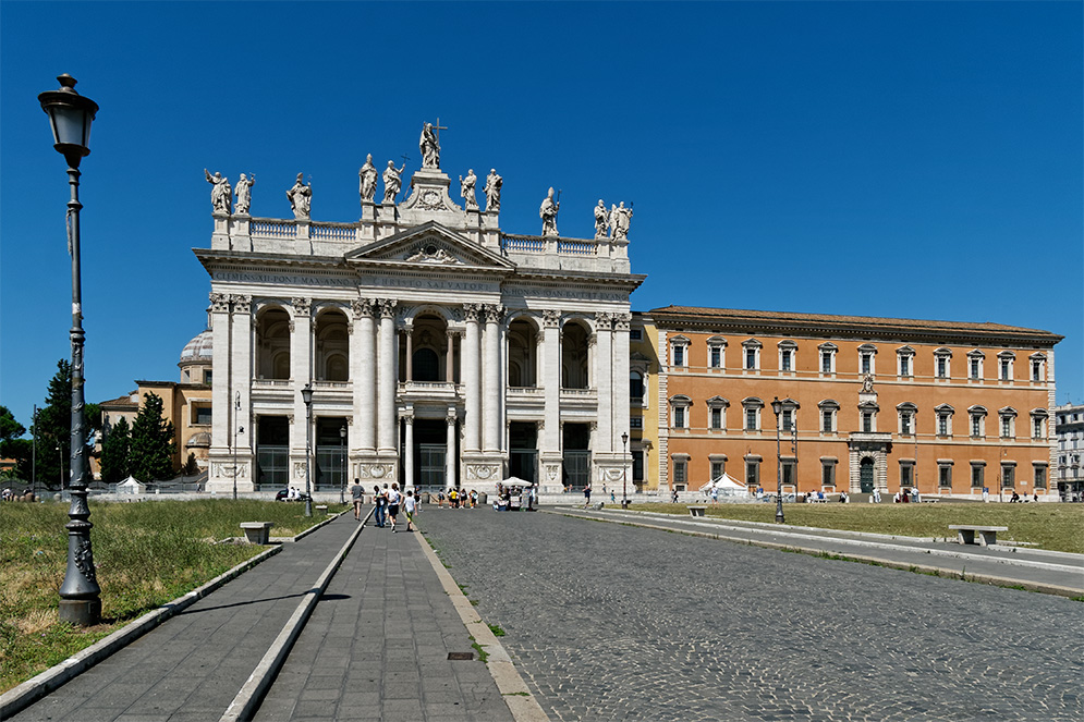 Rome, Basilique Saint-Jean-de-Latran P1080410