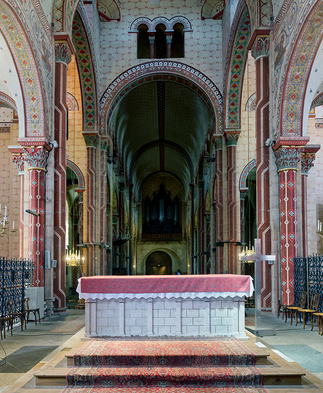 Église Saint-Austremoine d'Issoire, autel P1080929