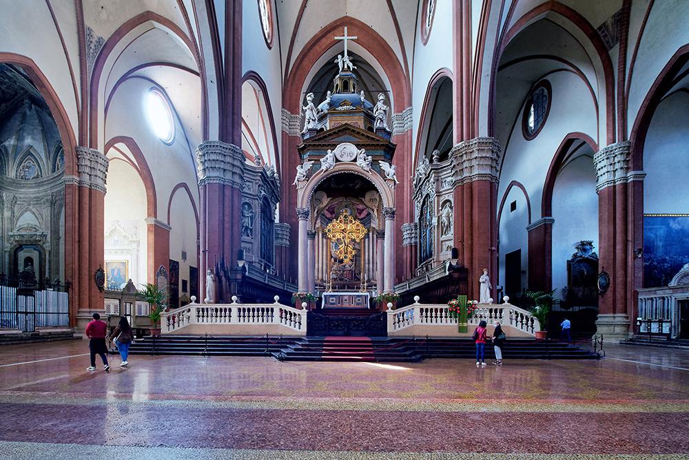 Basilique San Petronio de Bologne, autel P1130823