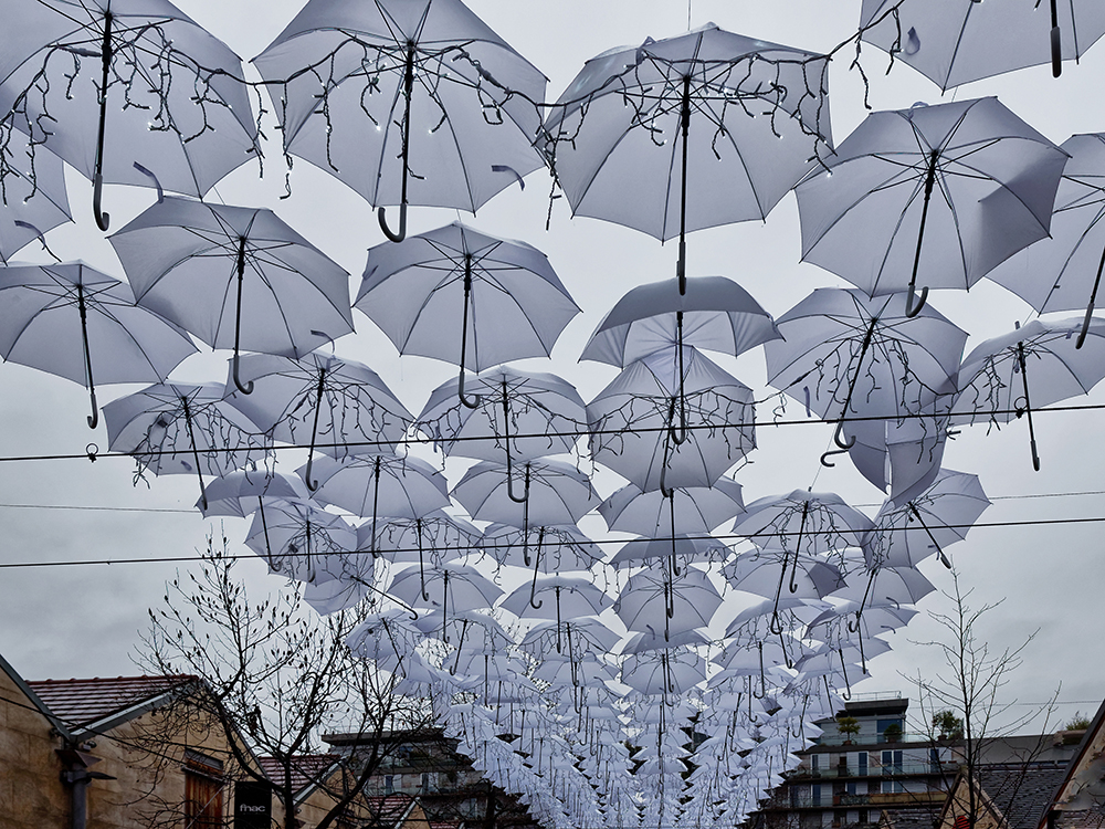 [Architecture_et_Graphisme] Bercy, parapluies P1150017