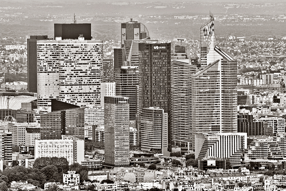 La Défense vue de la tour Eiffel P4280512