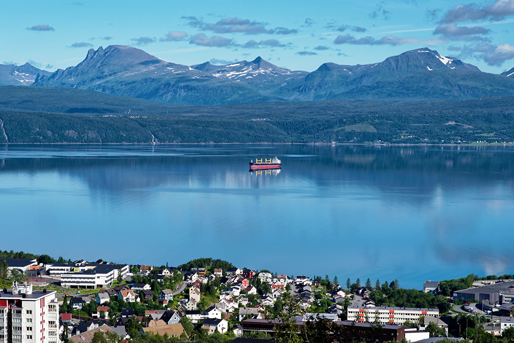 [Paysages]  ☞ Narvik, une vue d'en haut P7290312