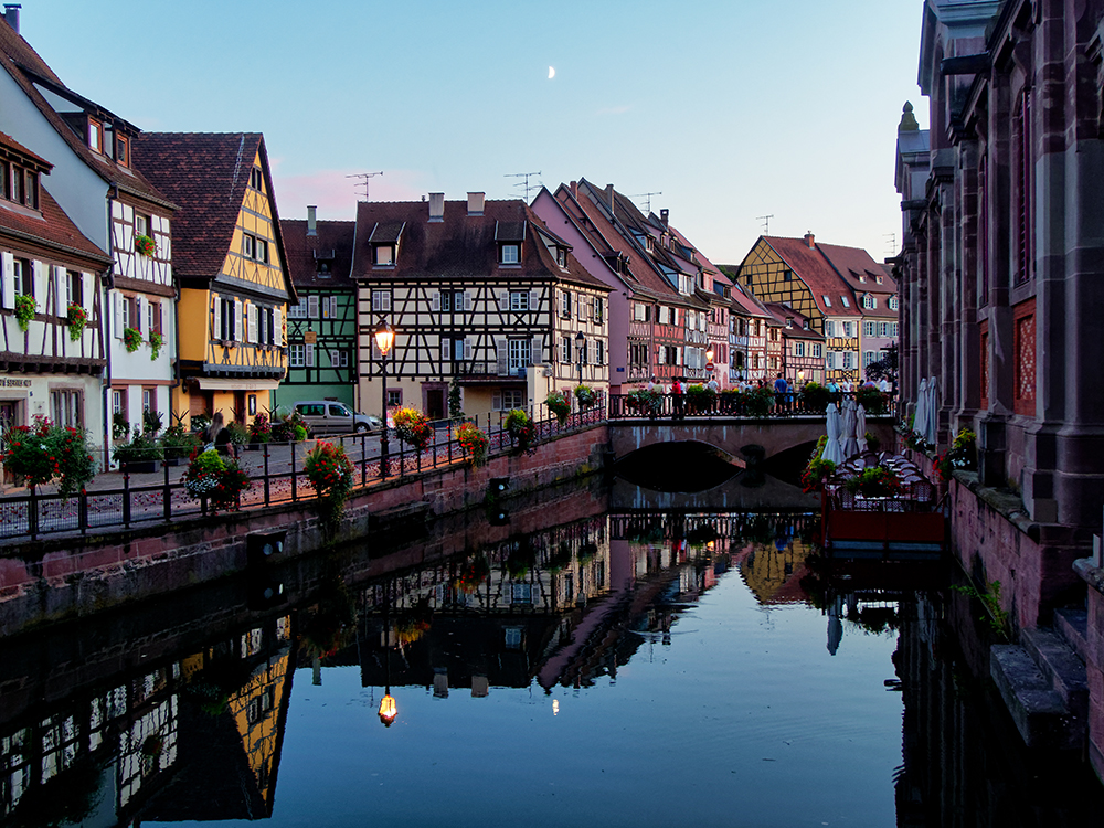 [Architecture_et_Graphisme]  ☞ Colmar, tombée de la nuit P8110015