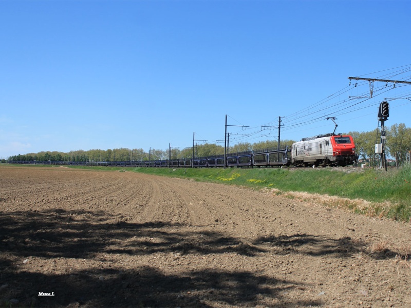 Photos et vidéos de la ligne Bordeaux - Toulouse - Narbonne - Sète (Fil 2) - Page 5 06-05-11