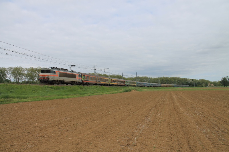 Photos et vidéos de la ligne Bordeaux - Toulouse - Narbonne - Sète (Fil 2) - Page 6 12-05-10