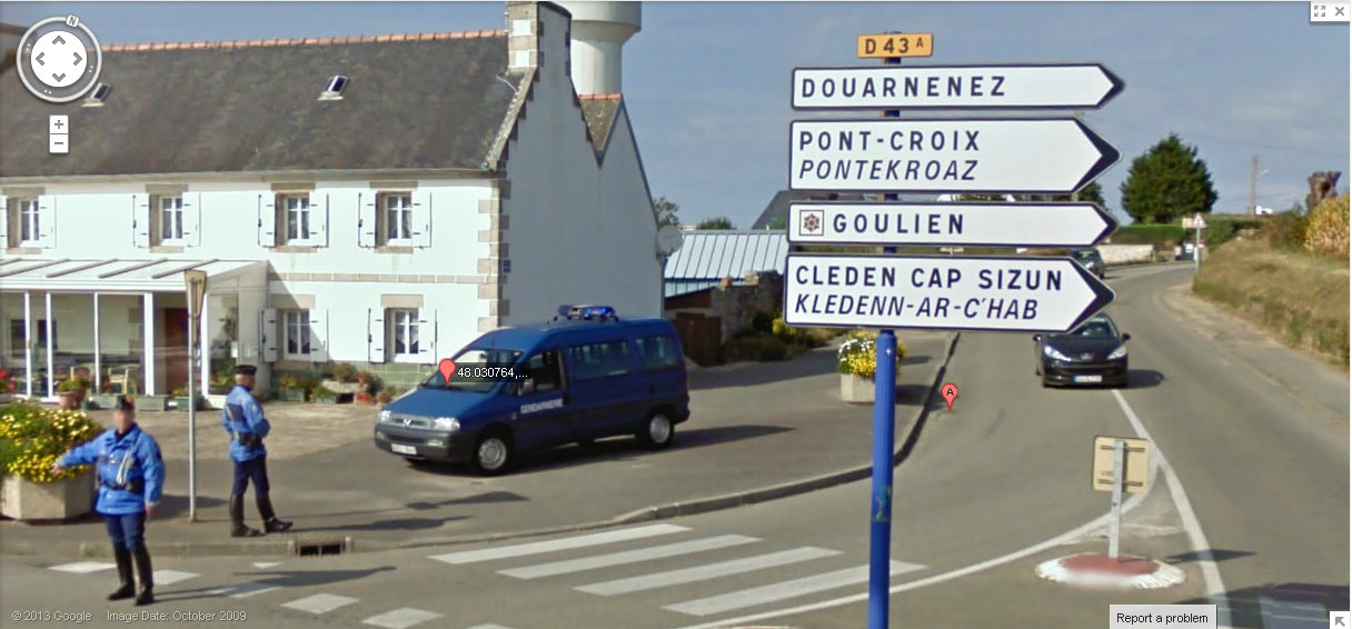 STREET VIEW : Google car arrêtée par la Gendarmerie Sv10