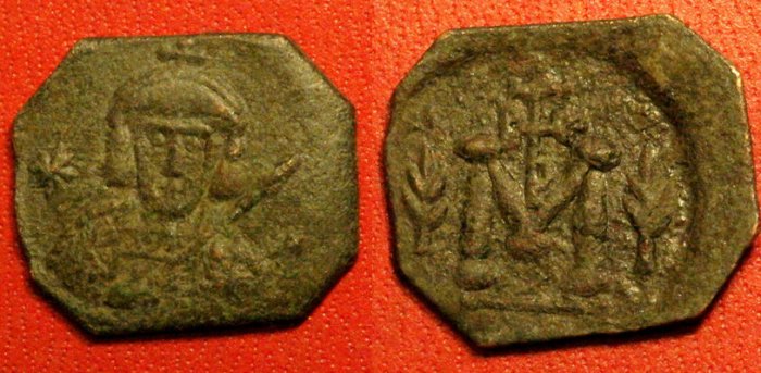 Follis de Tibere III : Vrai ou fausse !?! Tibere10