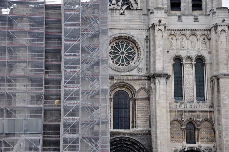 La restauration de la façade principale de la basilique Dsc_0810