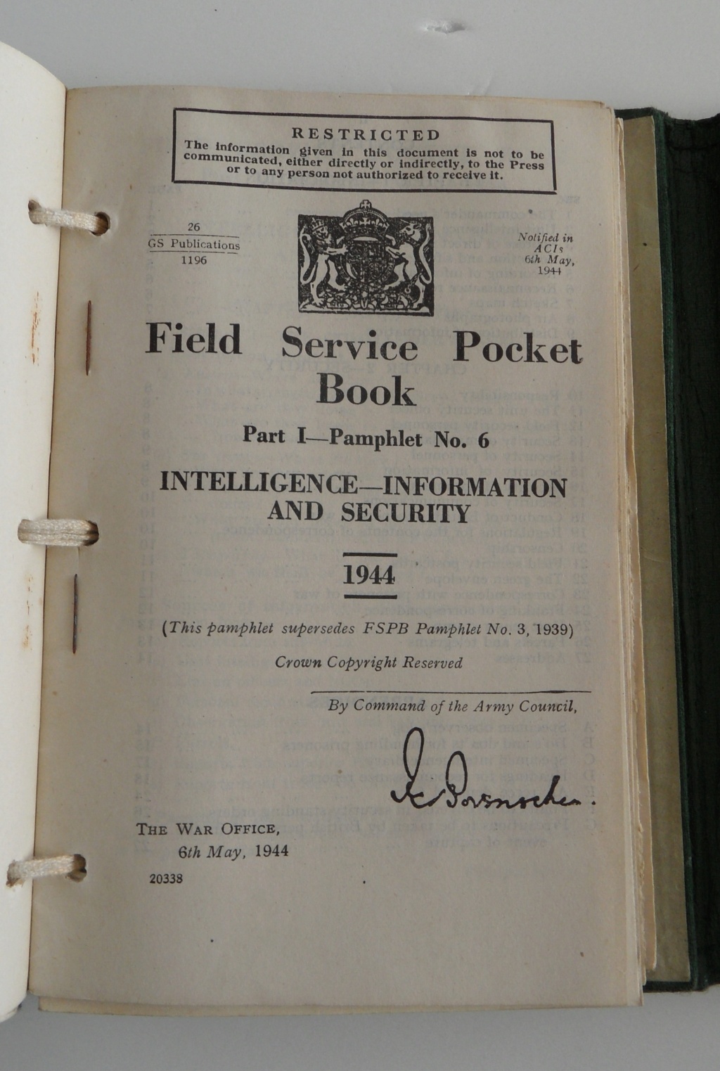 Ensemble de livrets anglais Service pocket book avec couverture spécifique au royal engineers - 35 euro Sam_6985