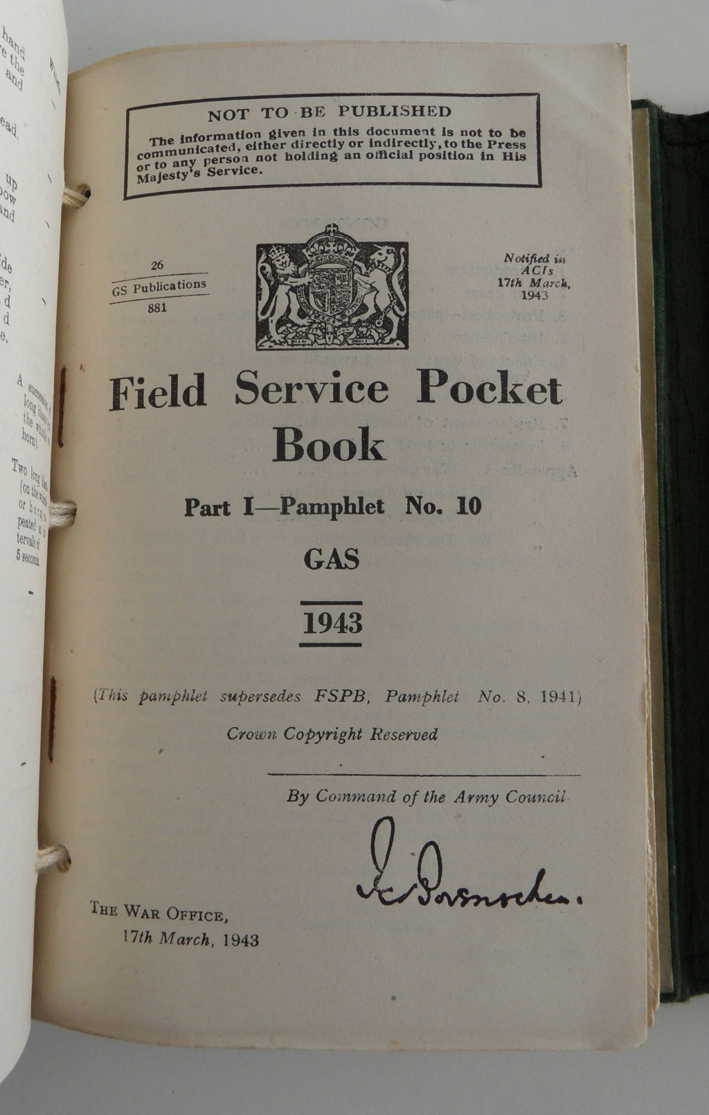 Ensemble de livrets anglais Service pocket book avec couverture spécifique au royal engineers - 35 euro Sam_6988