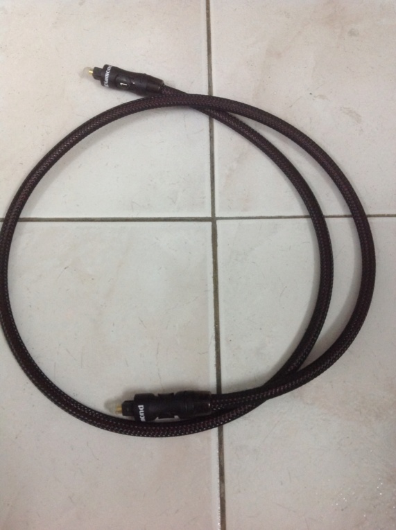 Hidiamond Fiber 1 Optical Cable (Sold) Img_8615