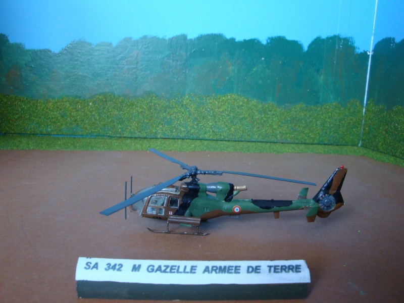 Hélicoptère français SUD AVIATION SA 342 M Gazelle Armée de terre [ HELLER 1/72° ] Dsc03644