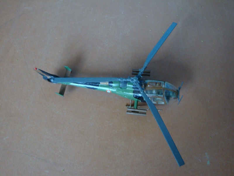 Hélicoptère français SUD AVIATION SA 342 M Gazelle Armée de terre [ HELLER 1/72° ] Dsc03646