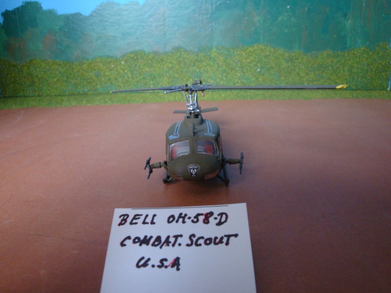 hélico U S A  italerie 1/72 BELL OH -58-D SCOUT Dsc03875