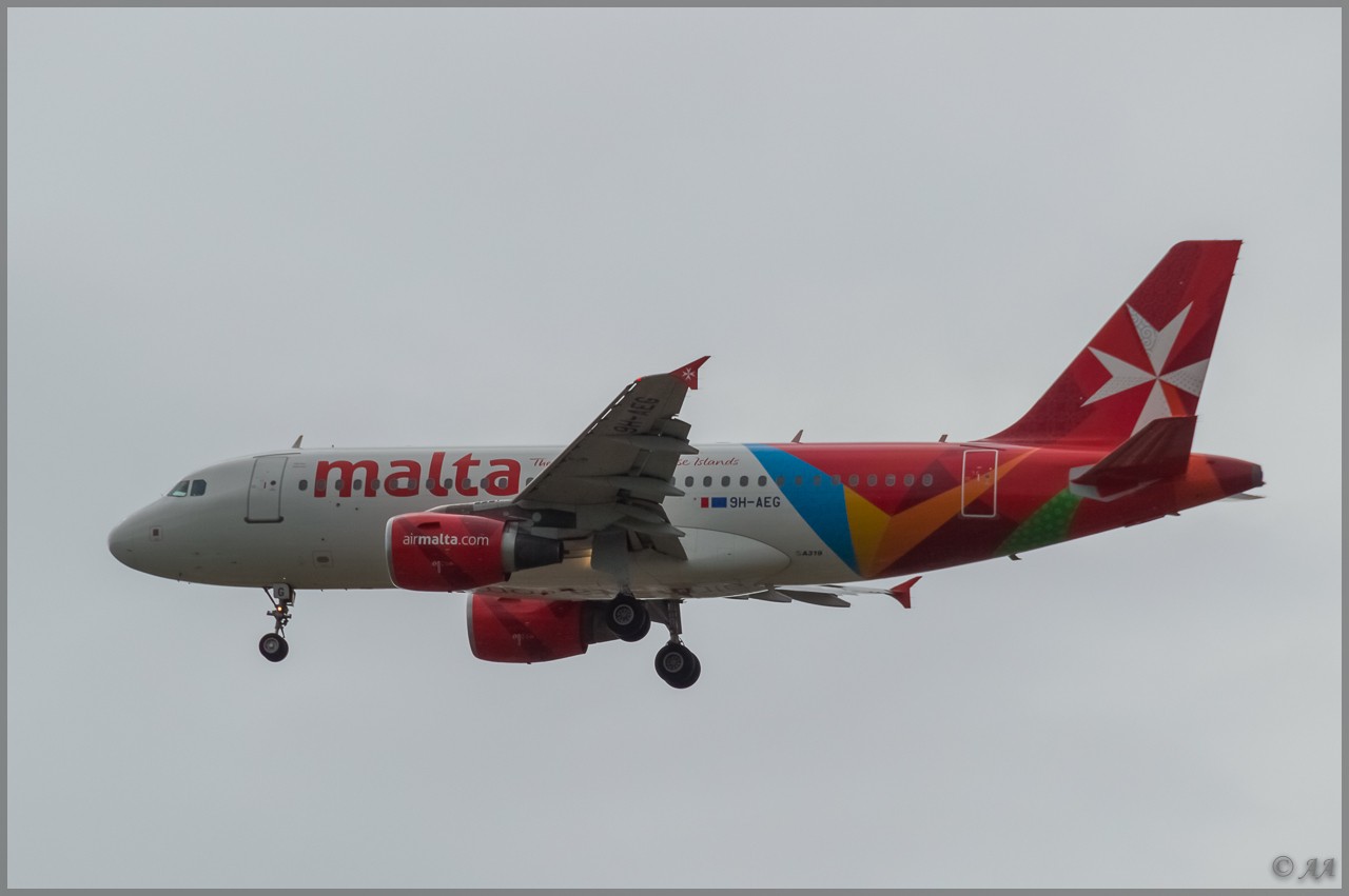 [02/05/2013] A319 air malta (nouvelles couleurs) 9H-AEL _dsc8619