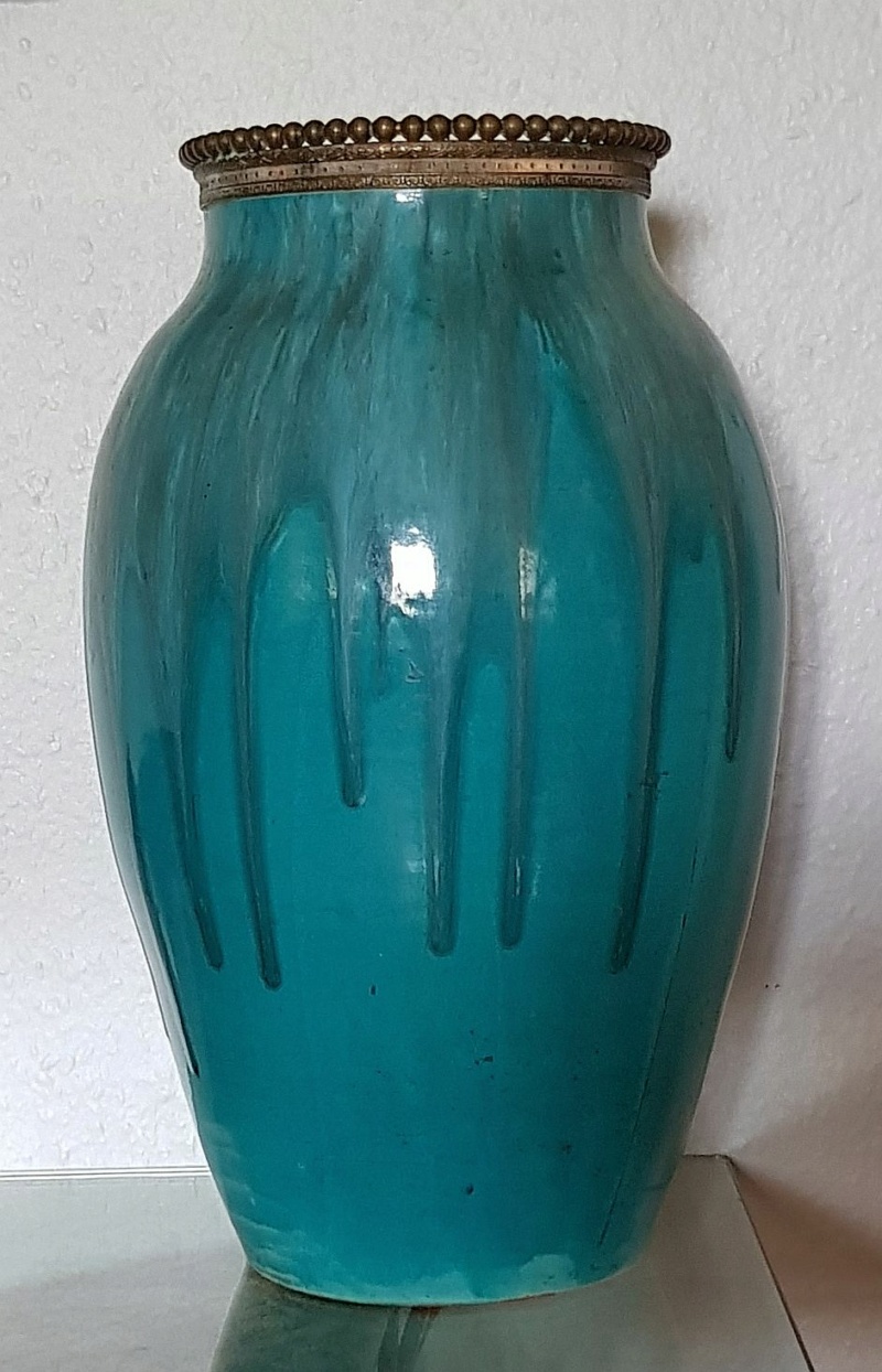 Signature vase 1930 - 1940 ? vase turquoise à coulures bague perlée en laiton au col étiquette CA et Made in France 20210541