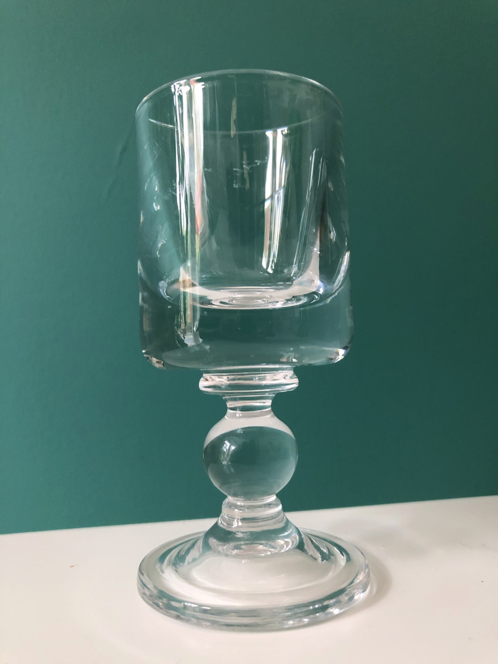 Well made Heavy Port/Sherry glasses - Nice - any clues? Img_1014