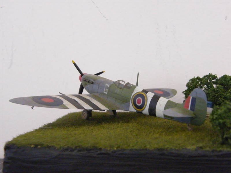 Spitfire Mk V - VSC-7 - revell 1/72 Dscf7321