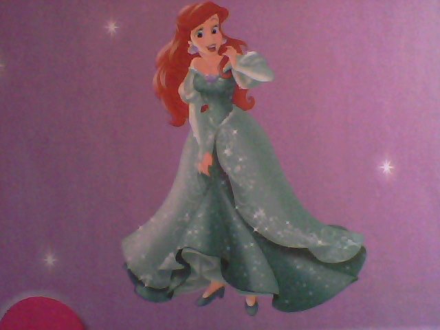 [Collection Press] N° 1 Princesses Disney - Hachette - Mars 2013 - Page 9 Snapsh35
