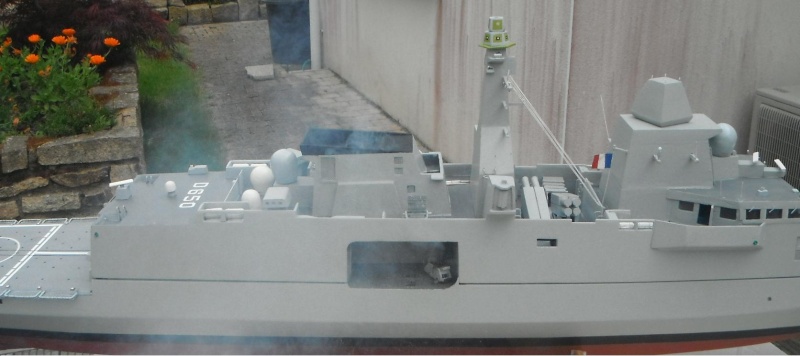 FREMM Aquitaine au 1/100 ème par chienjaune - Page 6 Romain12