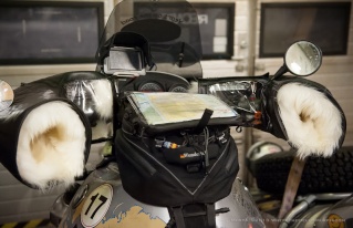 What handlebar muffs are you guys using Bmw_gs12