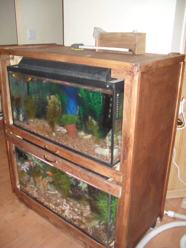 Dessin meuble aquarium Sam_1811