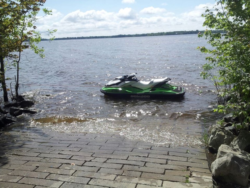 petite journee sur le lac deux montagnes 10059410