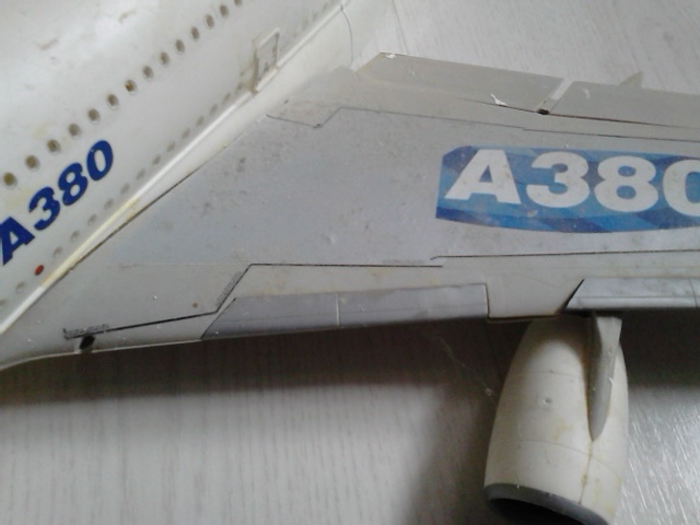 AIRBUS  A380-841 rénovation ... 1/125ème Réf 52904 Dsc_6113