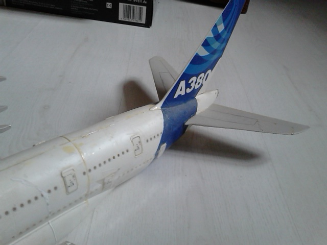AIRBUS  A380-841 rénovation ... 1/125ème Réf 52904 Dsc_6114
