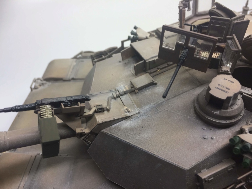 M1A2 Abrams Tusk MENG 1/35 Termine - Page 3 Img_0148