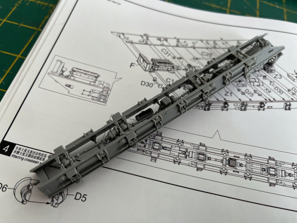 MAZ 7410 avec remorque 9990 et T80 BVD  au 1/72 Img_0177