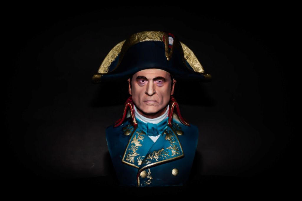 Buste de Napoléon avec Joaquin Phoenix au 1/10 résine 3D. Img_0610