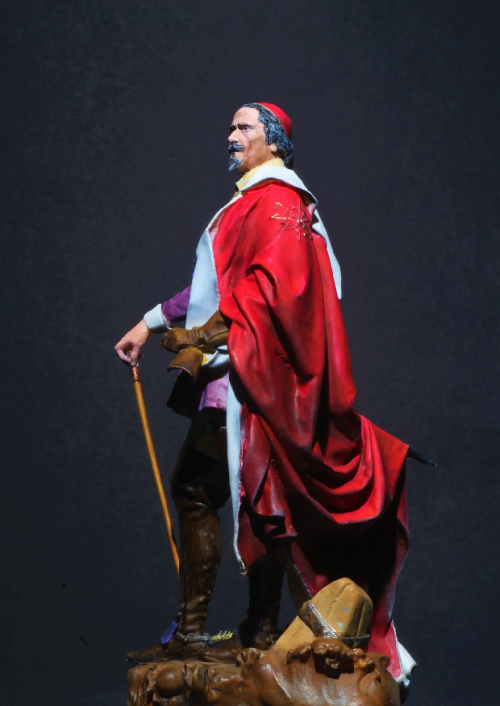 Armand Jean du Plessis Duc de Richelieu Résine 3D ( 12cm ) Terminé Img_9117