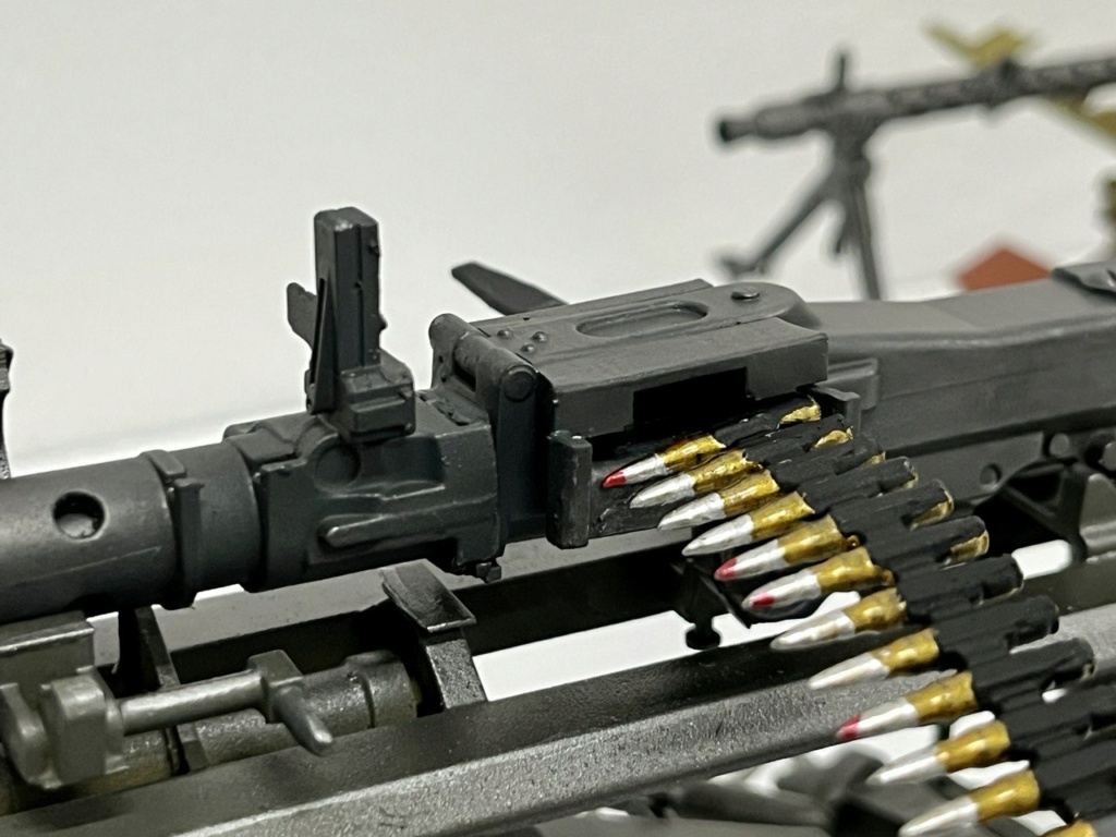 MG 34 au 1/8 et au 1/4 en resine 3D TERMINE Photo351