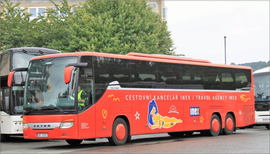 Divers cars et bus de la République Tchèque (CZ) - Page 2 21109810