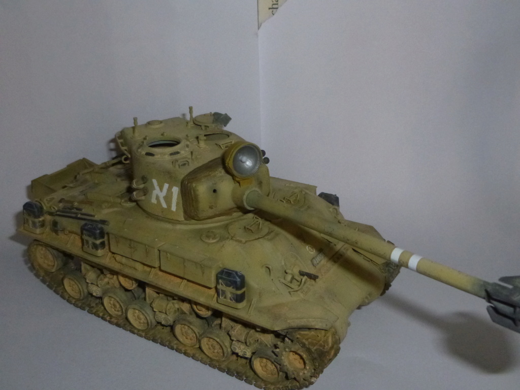 1/35 M 51 super Sherman (DRAGON) +figurines Verlinden P1070717