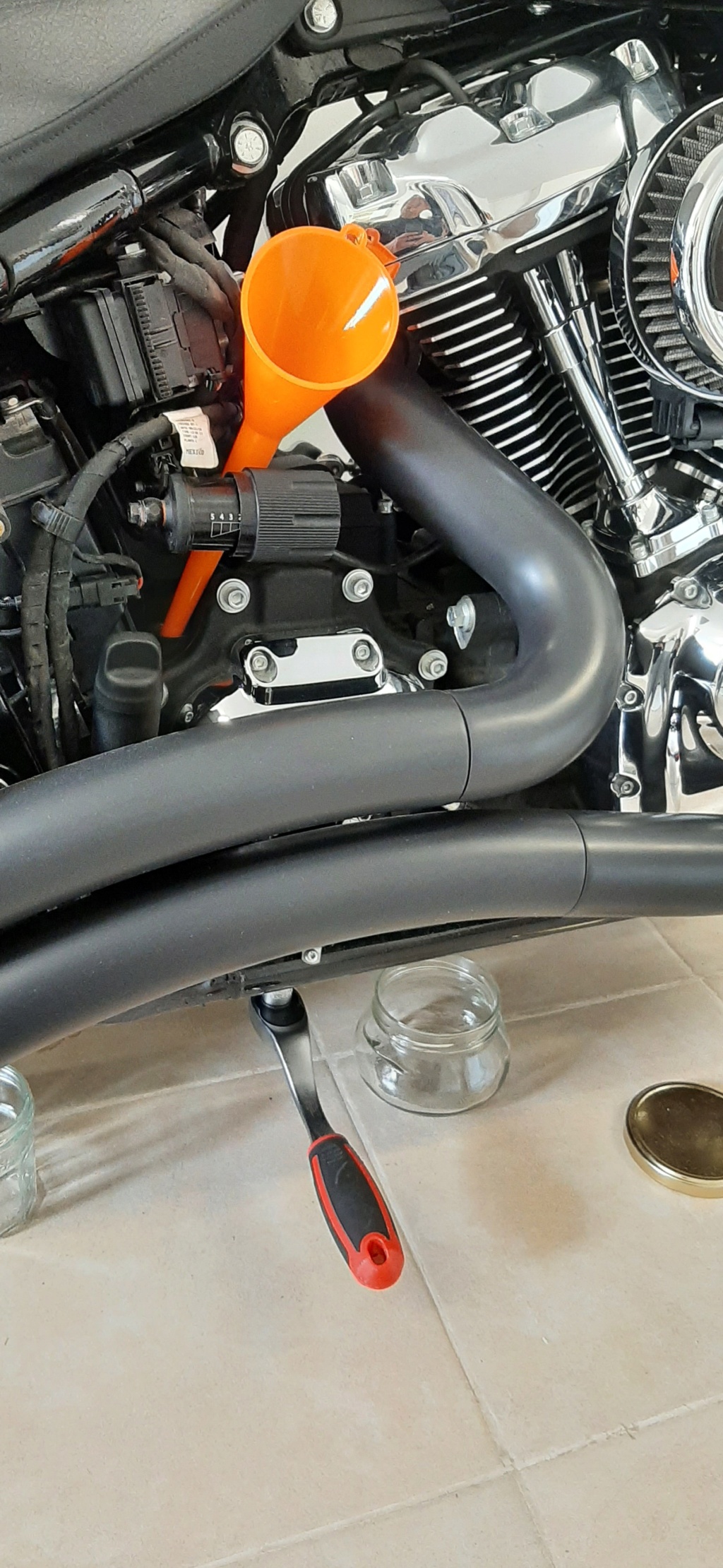 Tuto vidange boîte softail M8 Breakout 114 965fd510