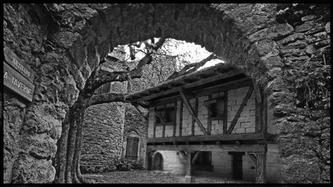 Village médiéval - 1/87 - Bastide fortifiée par Ekis - Page 11 Maison10