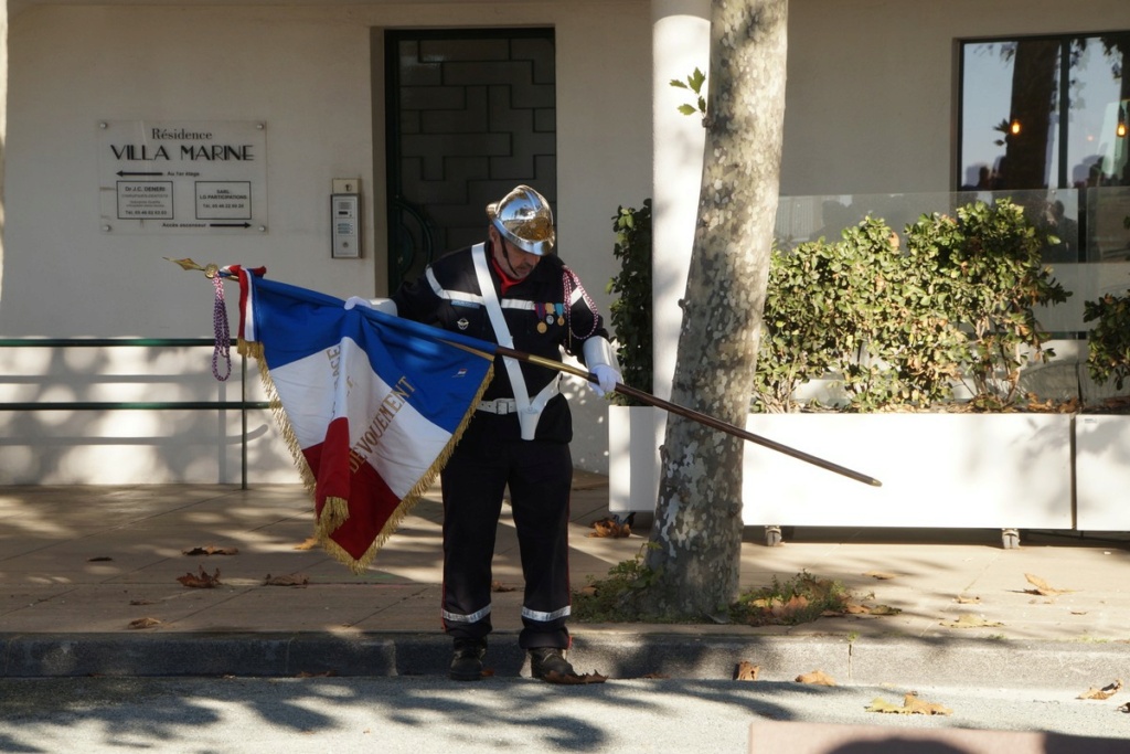 [ Histoires et histoire ] Cérémonie du 11 novembre - Page 8 Dsc00361