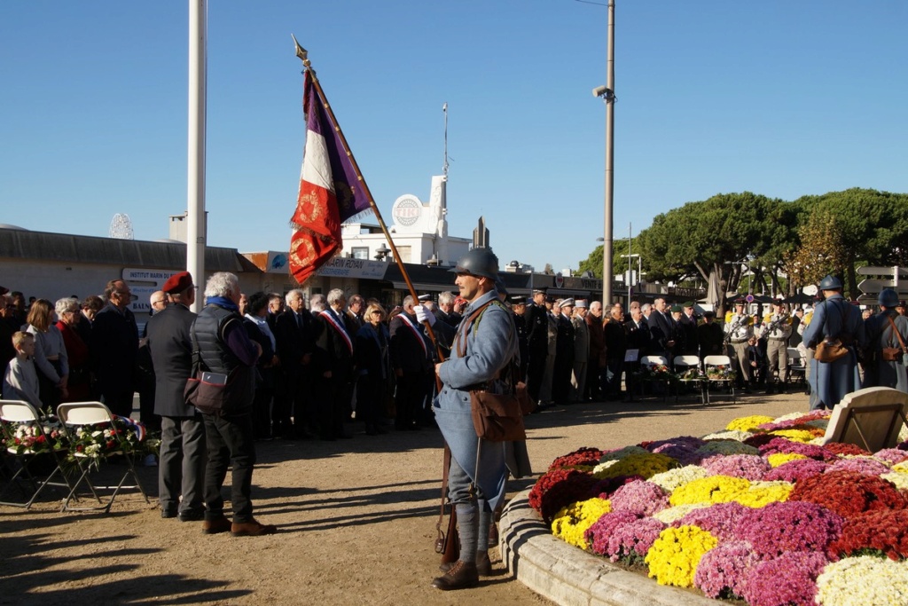 [ Histoires et histoire ] Cérémonie du 11 novembre - Page 8 Dsc00479