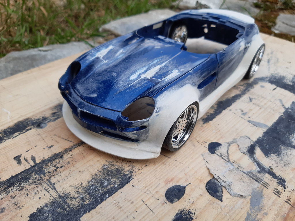 BMW Z8 92843810