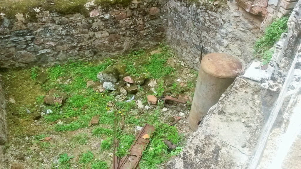 ORADOUR-SUR-GLANE 17-08-2019 vélo , voiture , et beaucoup de machines a coudre !!! 02423