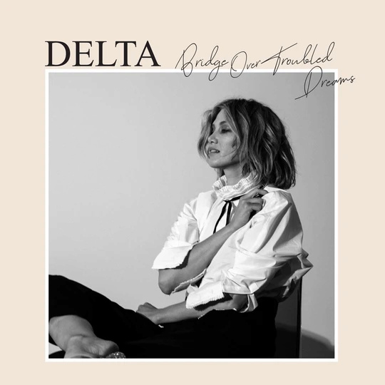 Delta Goodrem >> álbum "Bridge Over Troubled Dreams"  - Página 3 Delta_10