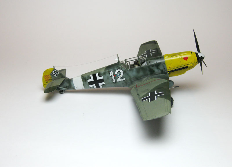 MT: Messerschmitt Bf109-E 4/7 Trop - Tamiya 1/48 1620