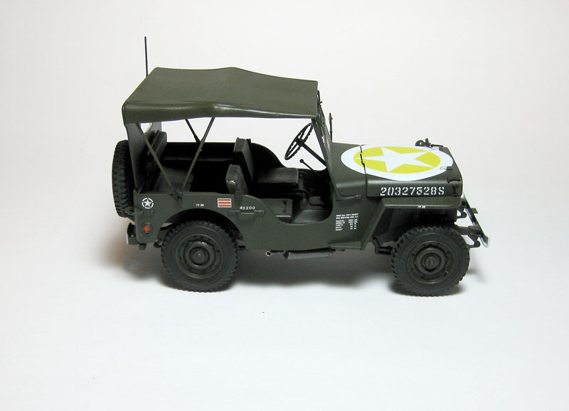 MT: Jeep Willy's U.S. Army 1º Infantry HQ - Italeri 1/24  2212