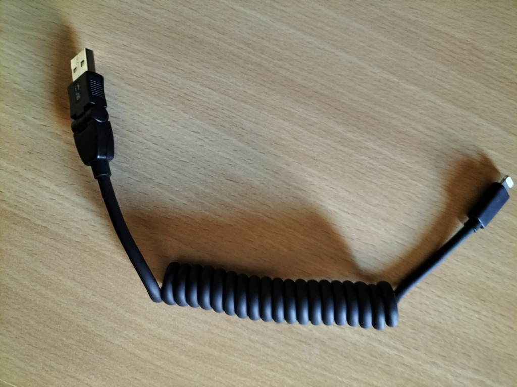 A VENDRE cable usb iphone apple lighting marque AUDI Img20241