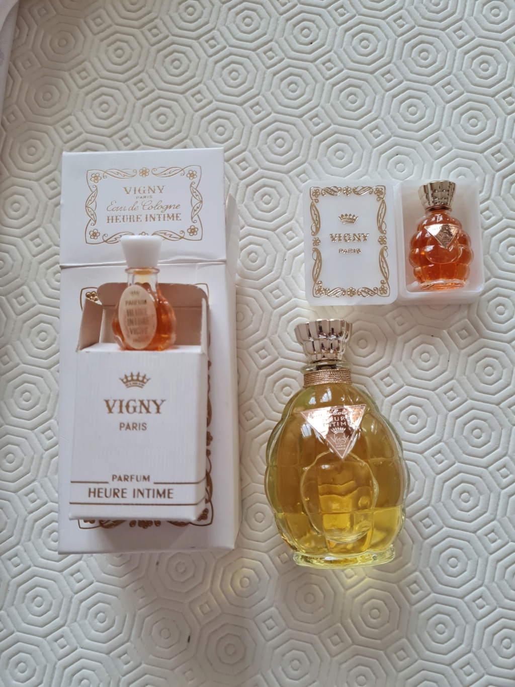 BOUTEILLE  de parfum VIGNY  "Heure Intime" 20210813